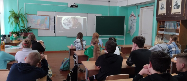 "Труд- крут".