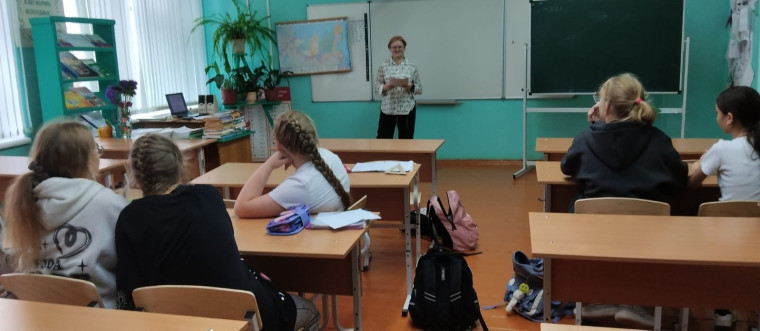 Движение первых.